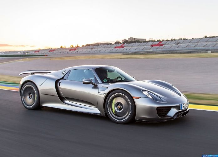 2015 Porsche 918 Spyder - фотография 6 из 69