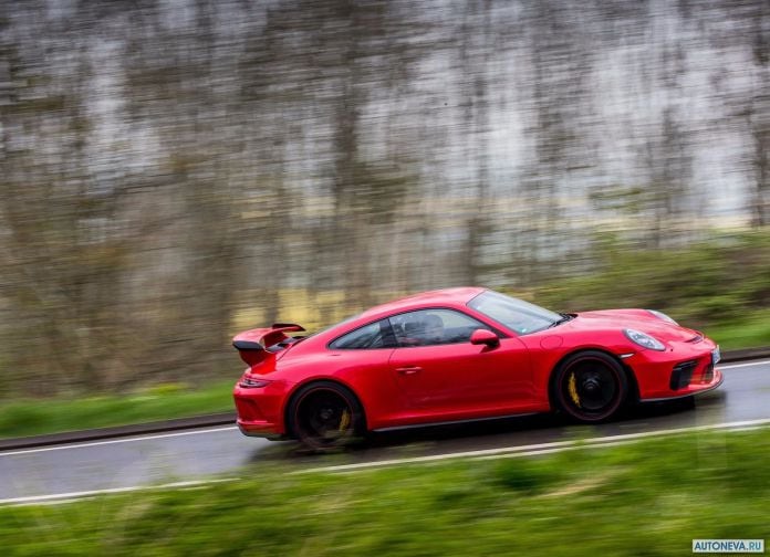 2018 Porsche 911 GT3 - фотография 31 из 224