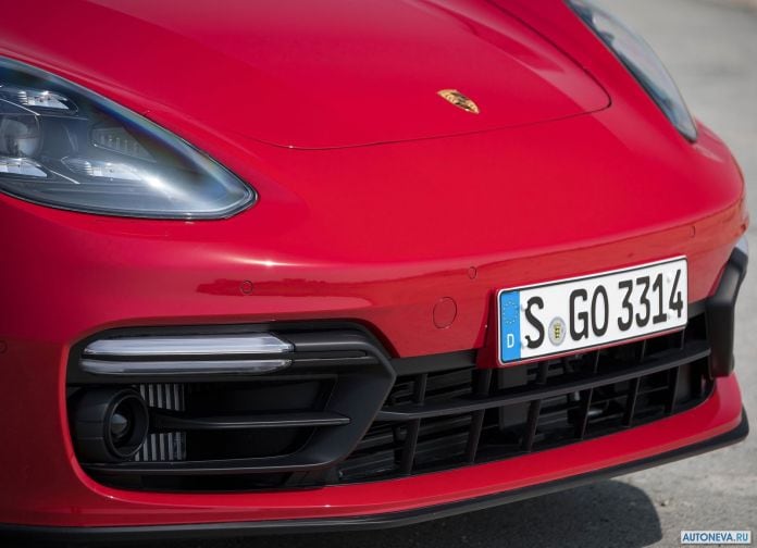 2019 Porsche Panamera GTS - фотография 183 из 238