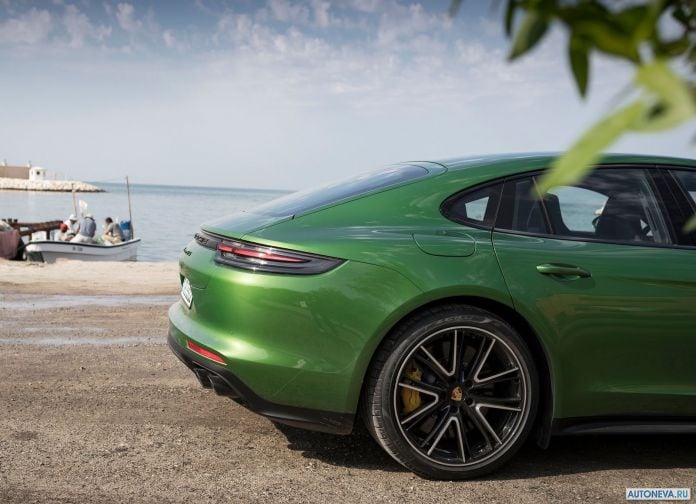 2019 Porsche Panamera GTS - фотография 206 из 238