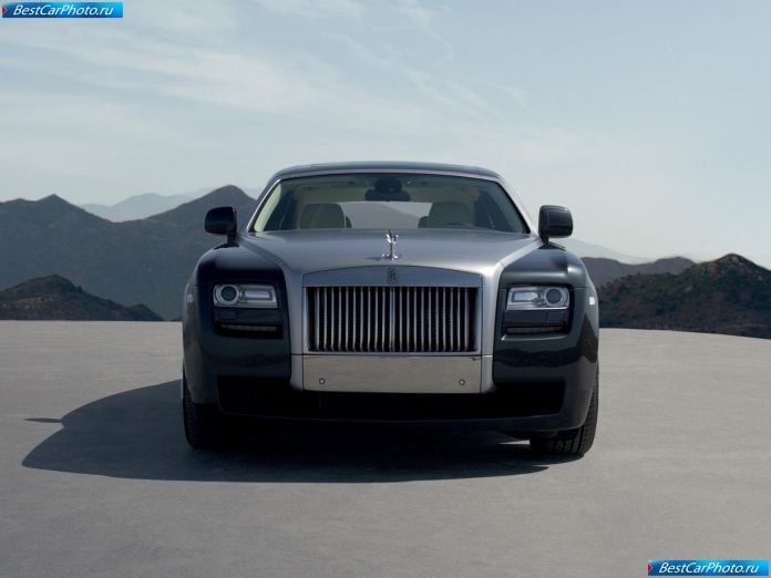 2010 Rolls-Royce Ghost - фотография 15 из 50