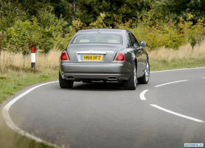 2015 Rolls-Royce Ghost Series II - фотография 60 из 115