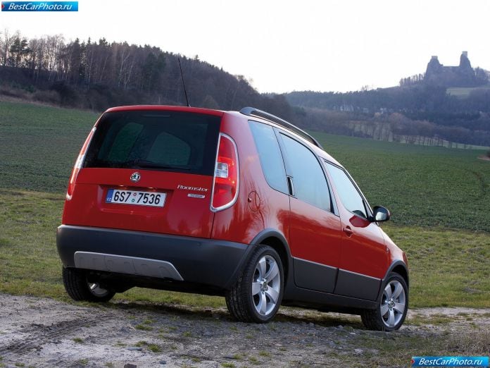 2007 Skoda Roomster Scout - фотография 12 из 23