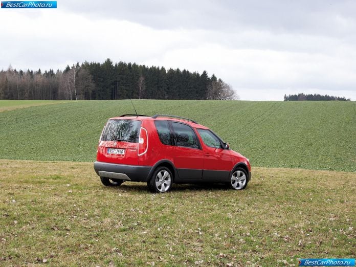 2007 Skoda Roomster Scout - фотография 20 из 23