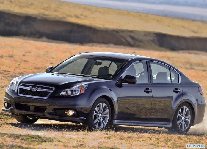 2013 Subaru Legacy - фотография 11 из 26