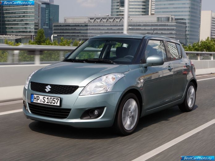 2011 Suzuki Swift - фотография 15 из 49