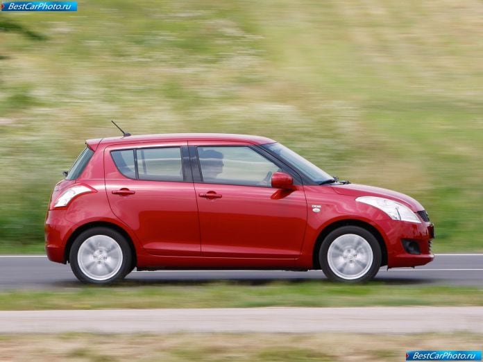 2011 Suzuki Swift - фотография 20 из 49