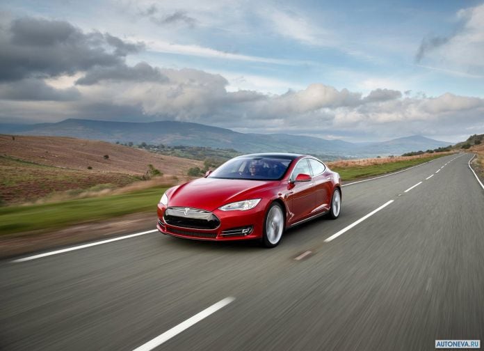 2013 Tesla Model S UK Version - фотография 55 из 163