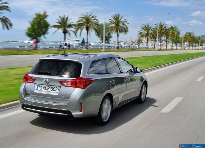 2013 Toyota Auris Touring Sports - фотография 66 из 103