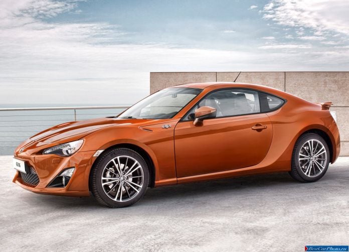 2013 Toyota GT 86 - фотография 13 из 104