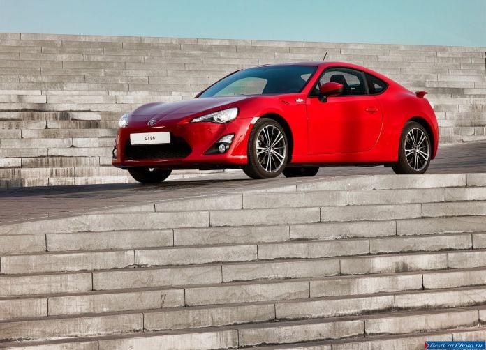 2013 Toyota GT 86 - фотография 17 из 104