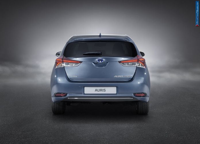 2015 Toyota Auris - фотография 20 из 34