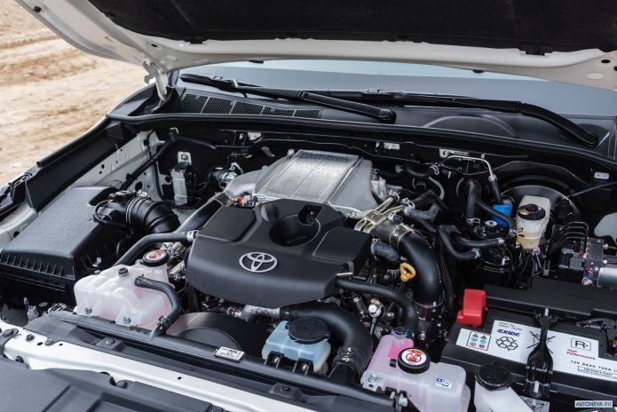 2019 Toyota Hilux Special Edition Double Cab - фотография 38 из 40
