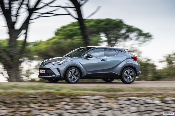 2020 Toyota C-HR Hybrid - фотография 13 из 40