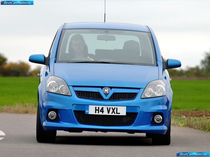 2005 Vauxhall Zafira Vxr - фотография 11 из 28