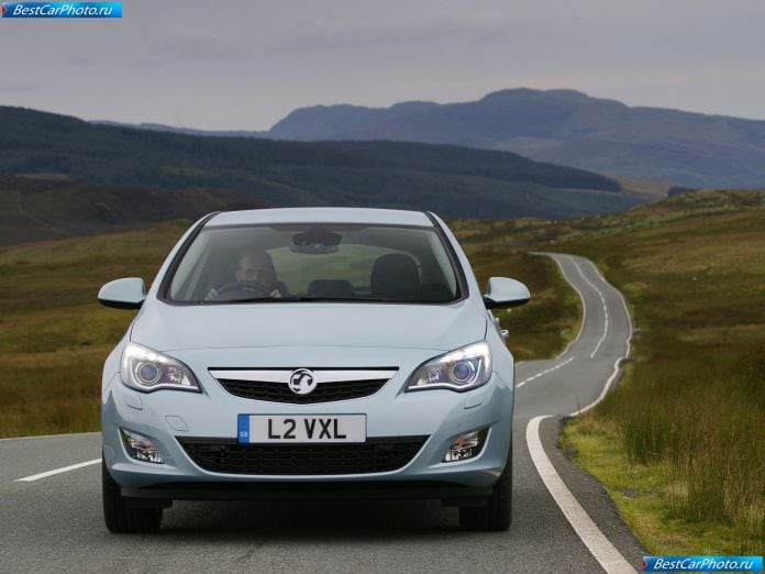 2010 Vauxhall Astra - фотография 18 из 47