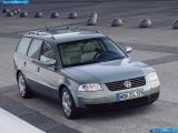 volkswagen_2000-passat_variant_1600x1200_002.jpg