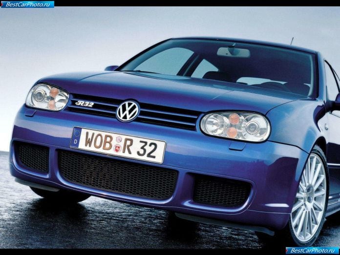 2002 Volkswagen Golf R32 - фотография 28 из 34