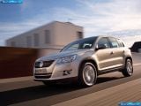 volkswagen_2008-tiguan_1600x1200_020.jpg