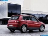 volkswagen_2008-tiguan_1600x1200_073.jpg