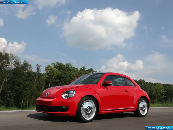 2012 Volkswagen Beetle - фотография 20 из 84