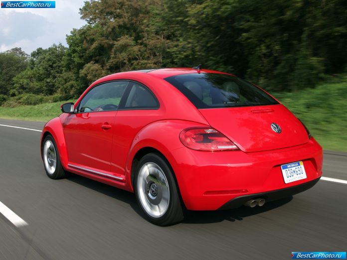 2012 Volkswagen Beetle - фотография 41 из 84