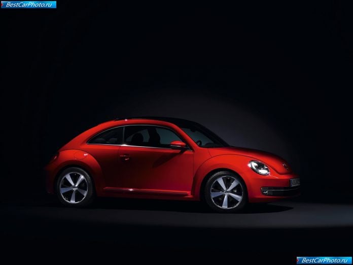 2012 Volkswagen Beetle - фотография 48 из 84