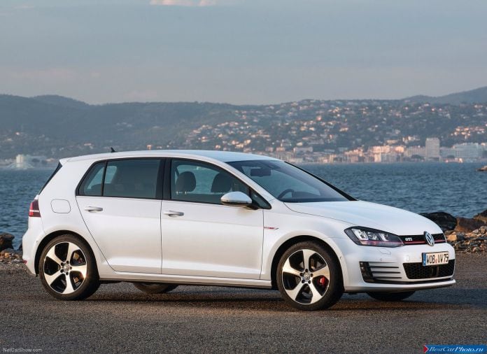 2014 Volkswagen Golf GTI - фотография 17 из 54