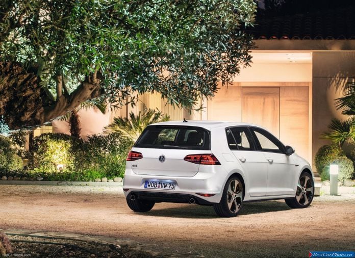 2014 Volkswagen Golf GTI - фотография 23 из 54