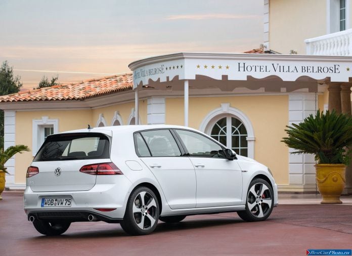 2014 Volkswagen Golf GTI - фотография 26 из 54