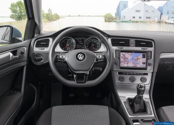 2014 Volkswagen Golf TDI bluemotion - фотография 14 из 19