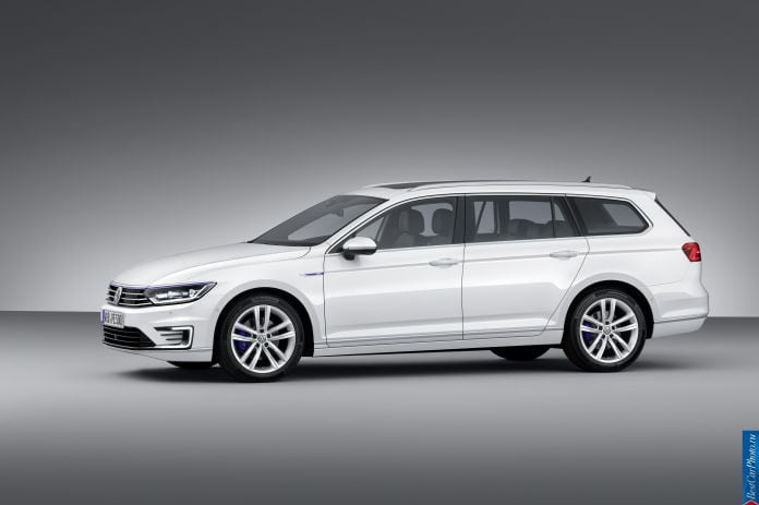 2015 Volkswagen Passat Variant GTE - фотография 3 из 12