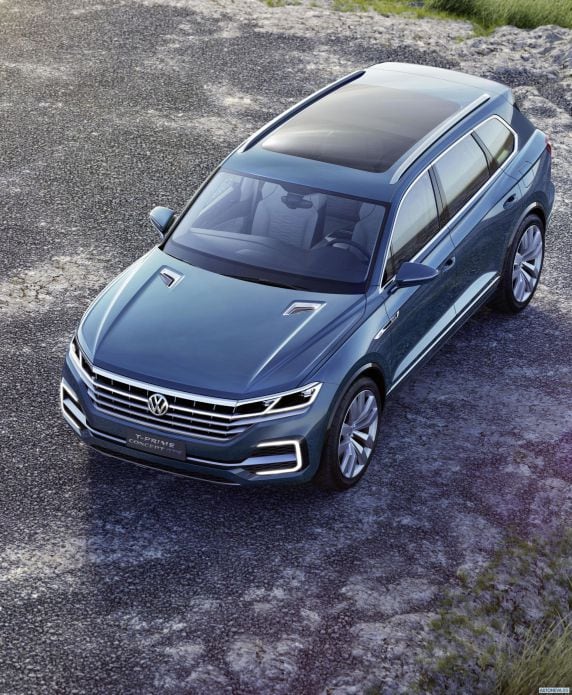 2016 Volkswagen T-Prime GTE Concept - фотография 10 из 68