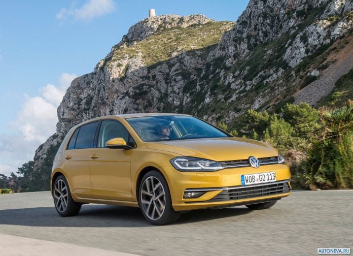 2017 Volkswagen Golf - фотография 10 из 84