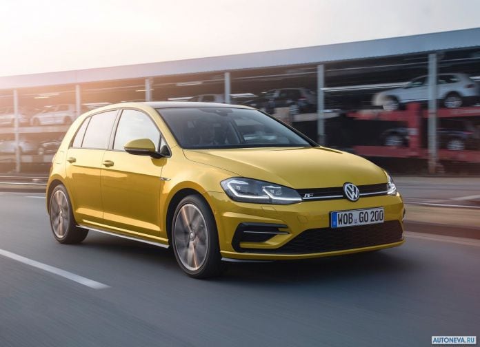 2017 Volkswagen Golf - фотография 11 из 84