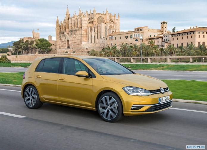 2017 Volkswagen Golf - фотография 12 из 84