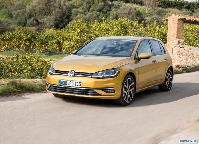 2017 Volkswagen Golf - фотография 16 из 84