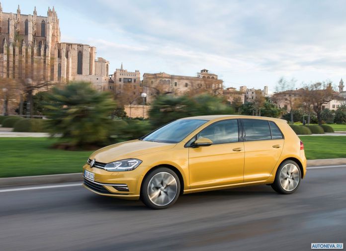 2017 Volkswagen Golf - фотография 23 из 84