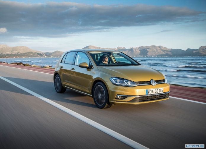 2017 Volkswagen Golf - фотография 24 из 84