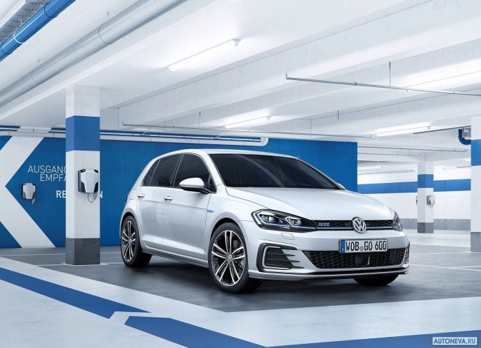 2017 Volkswagen Golf - фотография 25 из 84