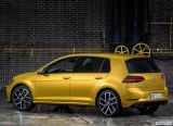 volkswagen_2017_golf_033.jpg