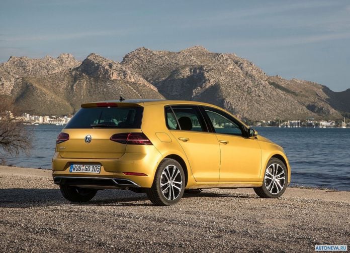 2017 Volkswagen Golf - фотография 35 из 84