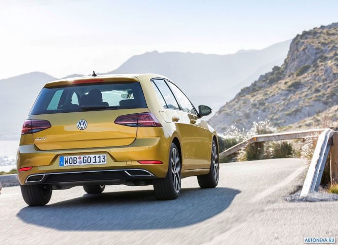 2017 Volkswagen Golf - фотография 37 из 84