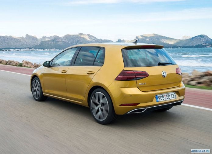 2017 Volkswagen Golf - фотография 39 из 84