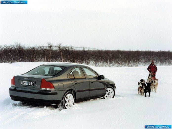 2002 Volvo S60 Awd - фотография 15 из 20