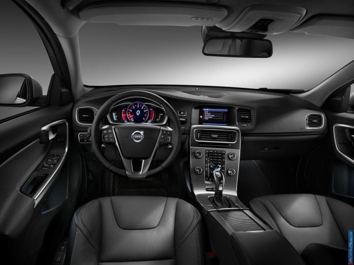 2014 Volvo S60 - фотография 34 из 53